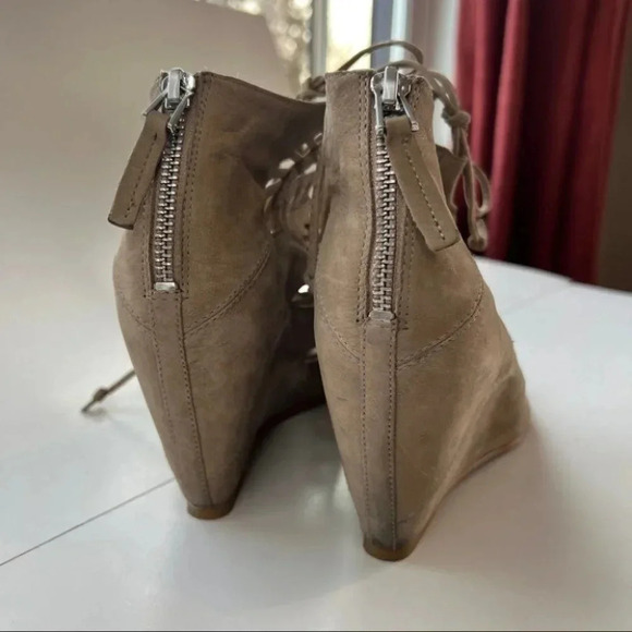 Dolce Vita Shandy Lace Uo Wedge Peep Toe Booties Taupe Nubuck - Picture 7 of 11